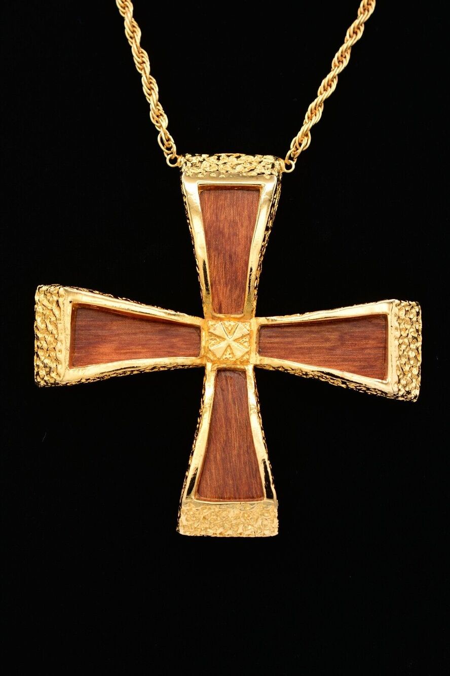 Hobe Vintage Cross Necklace Wooden Heavy Chunky Large Gold Tone Signed Bin7B